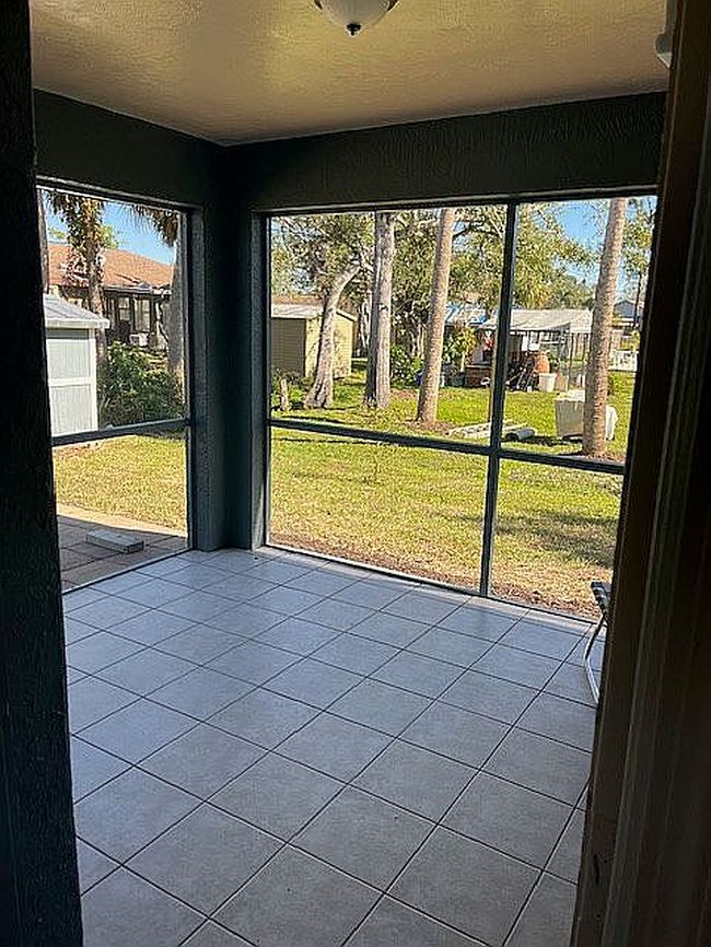Image of 671 E Baffin Dr