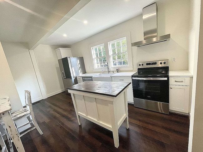 Image of 105 Fairground Rd
