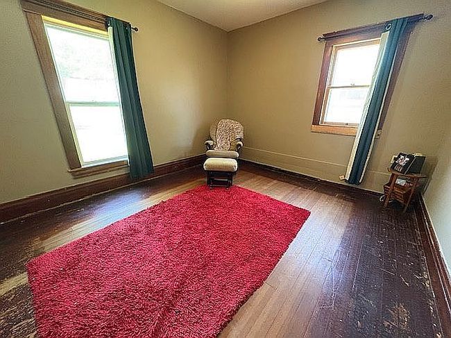 Photo of 216 W 4th St, Oakley, KS