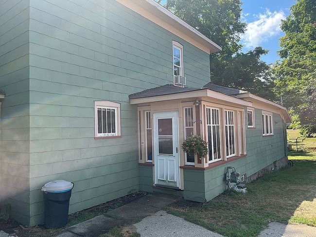 Photo of 243 W Slosson Ave, Reed City, MI