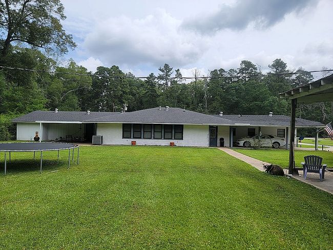 Photo of 17548 Planchet Rd, Greenwell Springs, LA