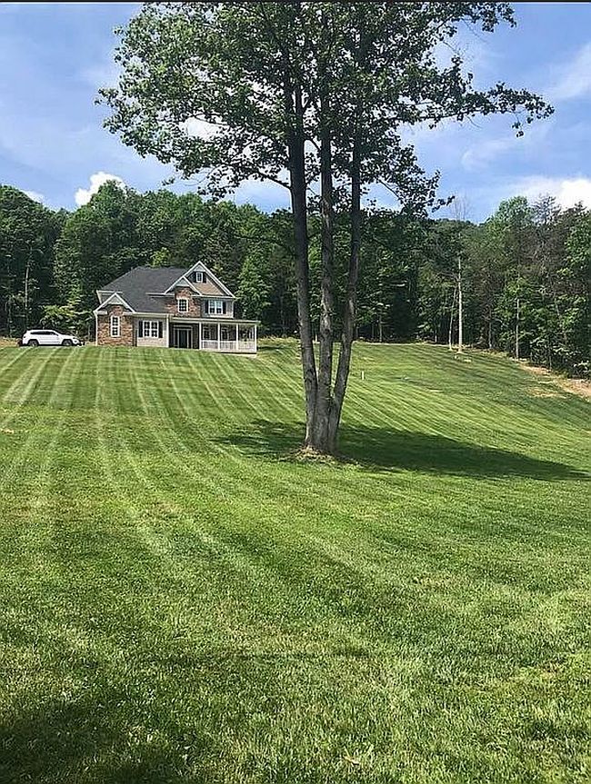 Preview of property located at 1264 Hollow Run Rd