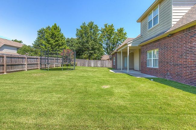 Image of 8320 S 69th Ave E