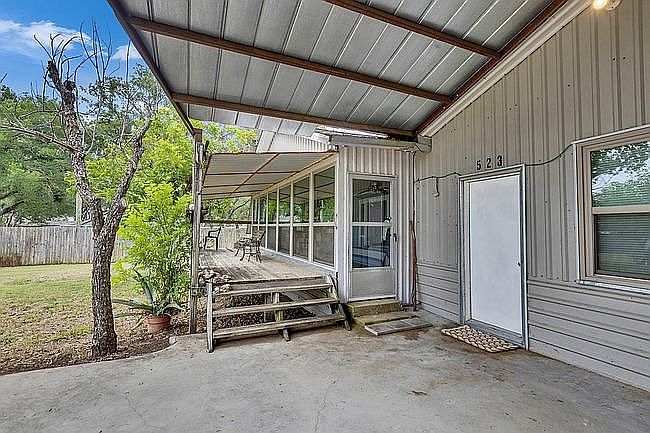 Additional photo 1 of property located at 523 County Road 219A