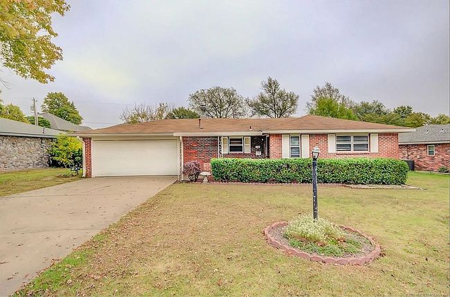Photo of 132 S Fenway Ave, Bartlesville, OK