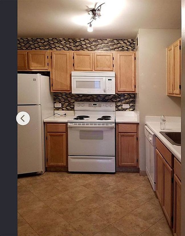 Image of 200 N Dearborn St Unit 1104
