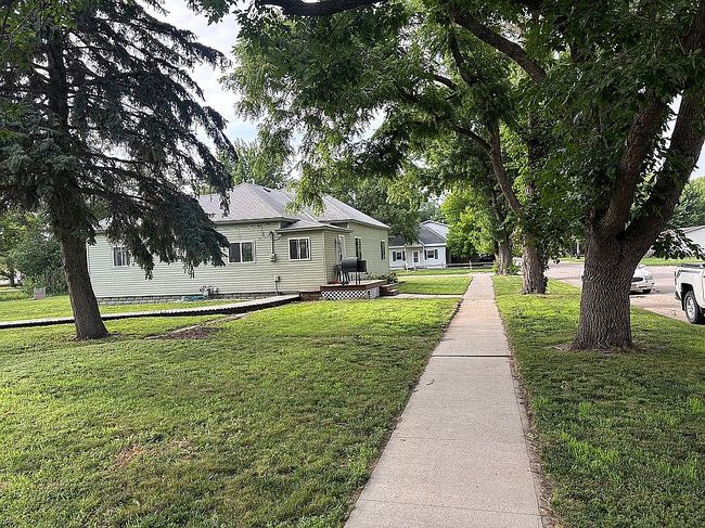 Photo of 1402 11th Ave, Central City, NE