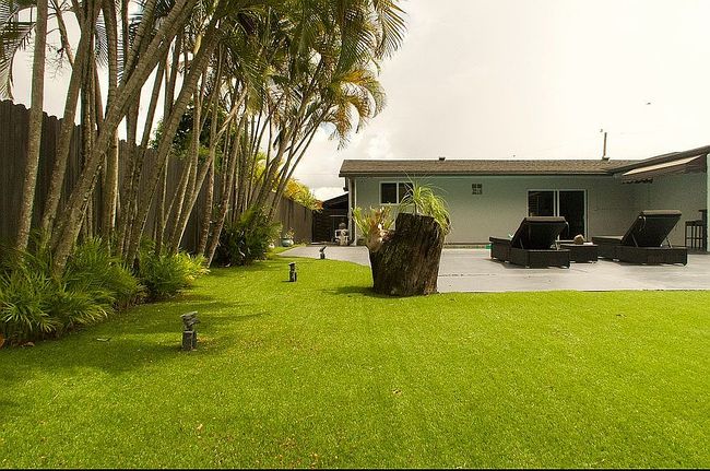 Photo of 565 W 76th St, Hialeah, FL