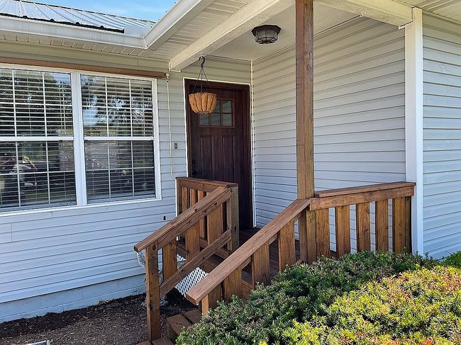 Image of 106 S Elm St