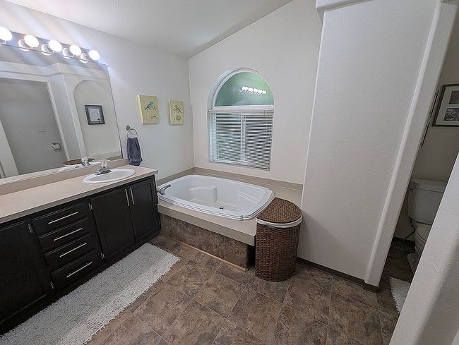 Image of 25222 E Welches Rd Unit 12D