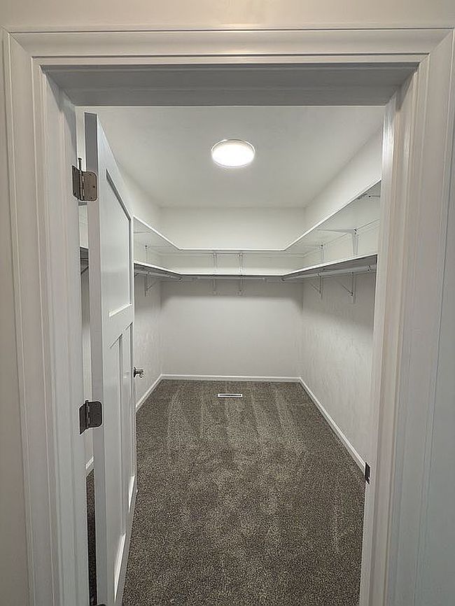 Photo of 330 Valley Dr #2, Geneseo, IL