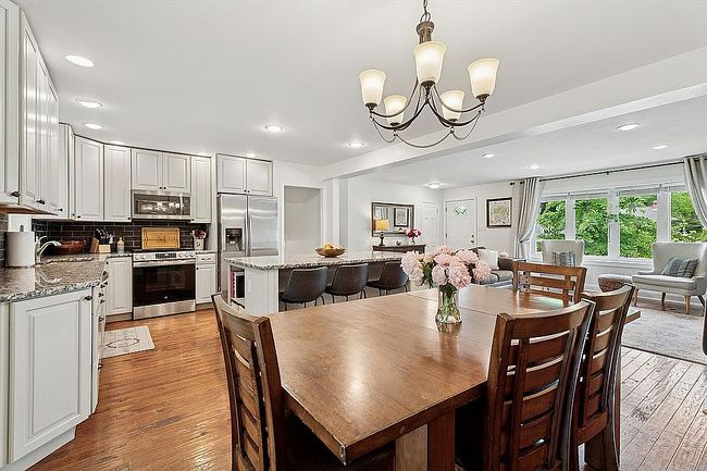 Image of 41 South Spring Ln
