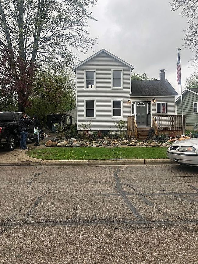 Photo of 606 W Gibbs St, Saint Johns, MI
