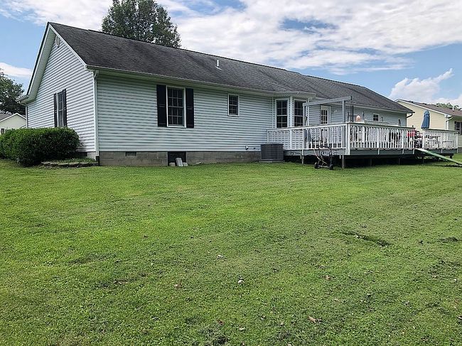 Image of 25 Douglas Ln