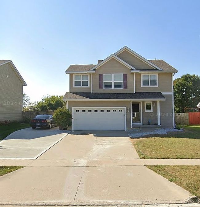 Photo of 10100 Catalina Dr, Johnston, IA