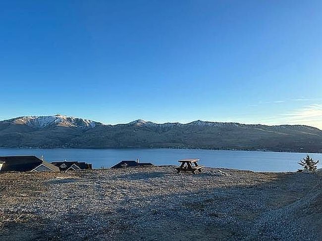 Photo of 101 Lake Ridge Dr, Chelan, WA