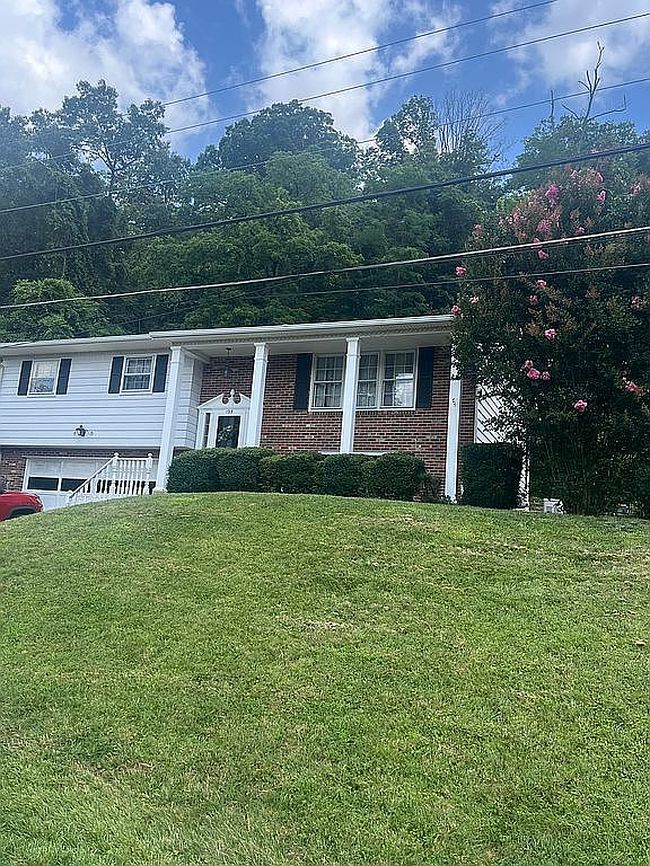 Photo of 135 Westview Ave, Huntington, WV