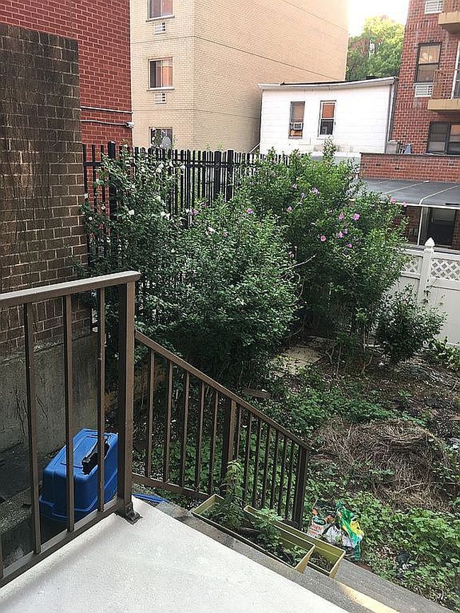 Photo of 13309 41st Rd, Flushing, NY
