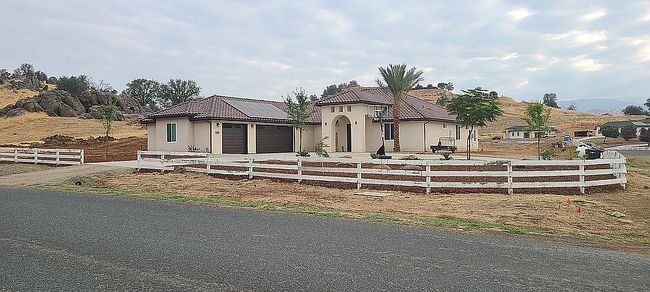 Photo of 17044 Coyote Dr