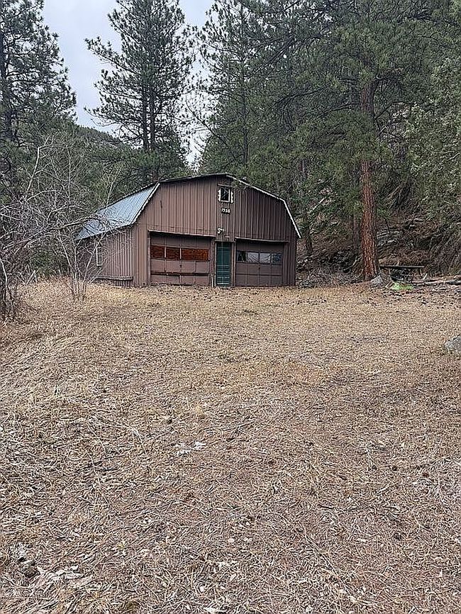 Preview of property located at 14 Sly Fox Rd