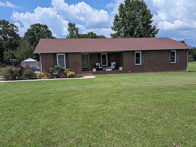 Photo of 3090 Rock Creek Rd, Estill Springs, TN