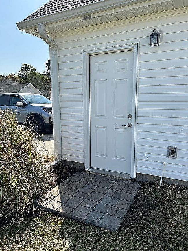 Image of 2005 Duckweed Dr