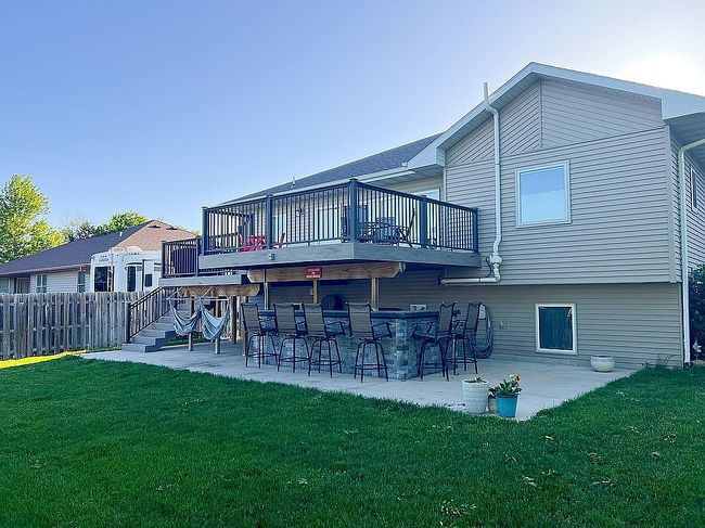 Image of 703 S Shimerda St