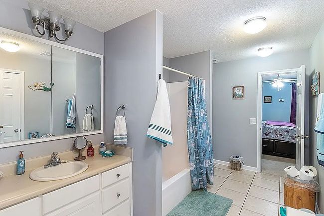 Image of 606 Frankfort Dr