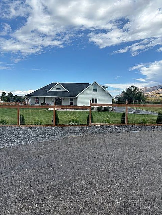 Additional photo 2 of property located at 335 E 9600 S