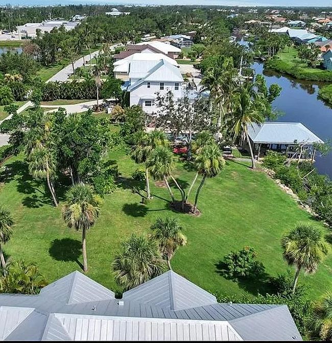 Photo of 10050 Creekside Dr, Placida, FL