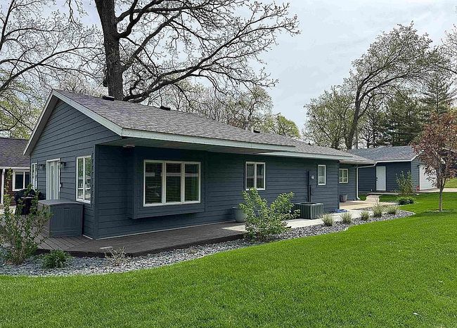 Photo of 15063 Hill St, Clear Lake, IA