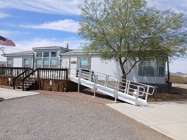 7577 W Abrigo Dr, Golden Valley, AZ