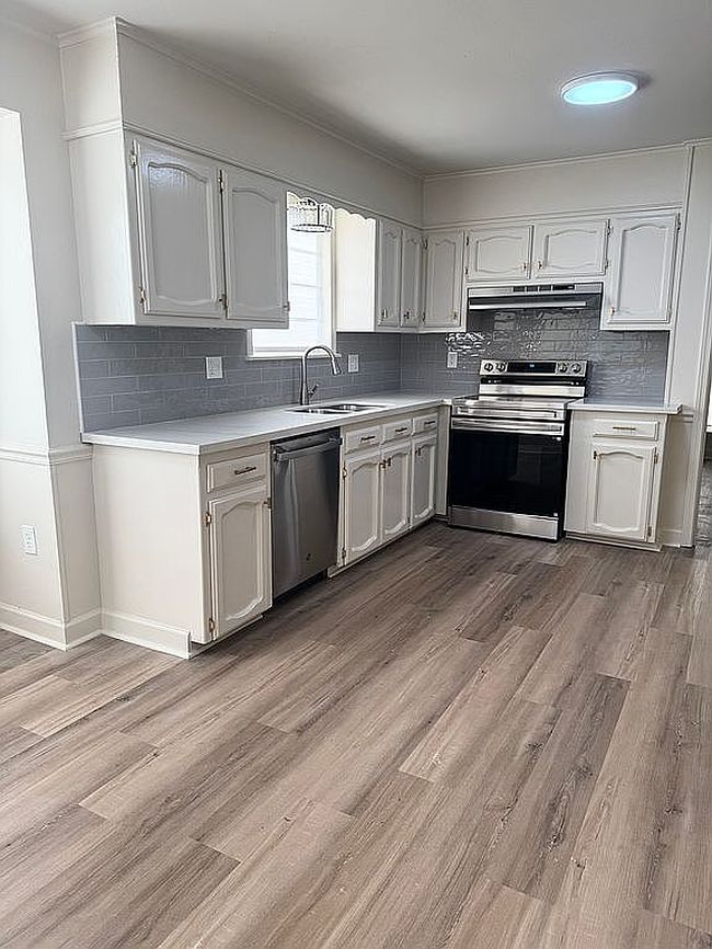 Photo of 1005 E Palmview St, Gonzales, LA
