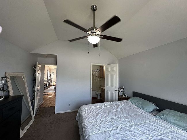 Image of 110 Sterling Ct