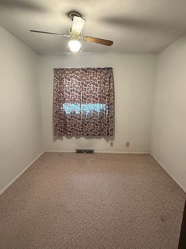 Photo of 14124 N St, Omaha, NE
