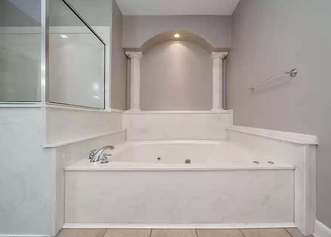Image of 518 Amity Rd Apt E1