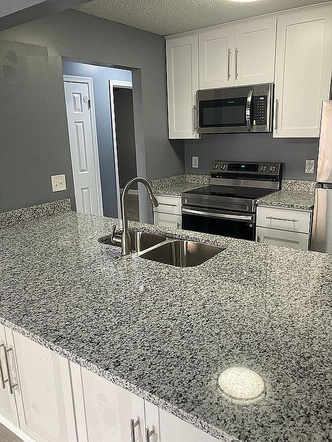 Image of 204 Quarter Trl Apt B