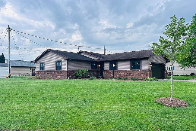 Image of 45 Vincennes Dr