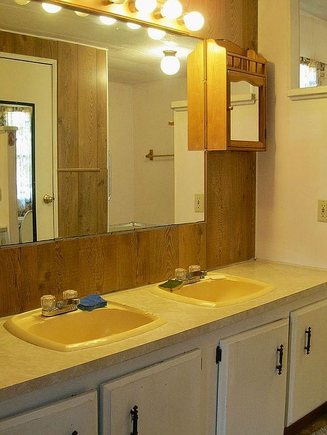 Photo of 115 Balder Ln, Roseburg, OR