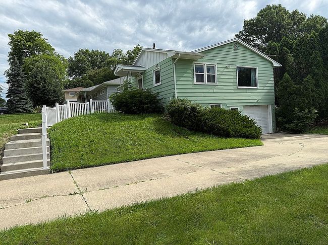Photo of 167 Letsch Rd, Waterloo, IA