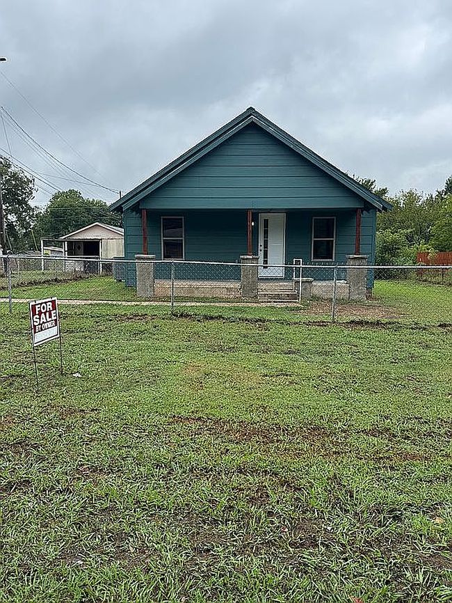 Photo of 214 N 12th St