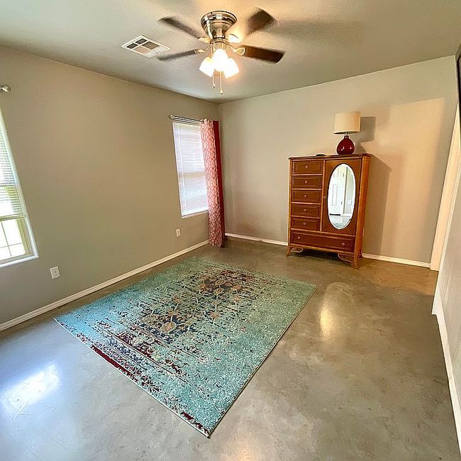 Photo of 130 W Broadway St, Jay, OK