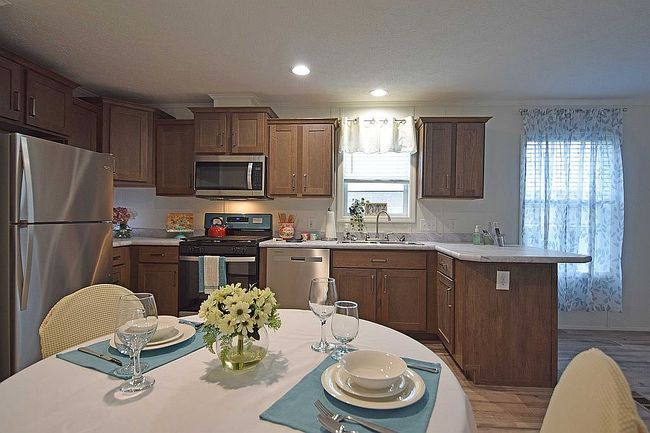 114 Larchwood Dr, Delmont, PA