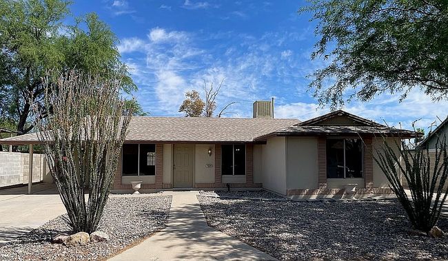Photo of 2520 W Vereda Felicidad, Tucson, AZ