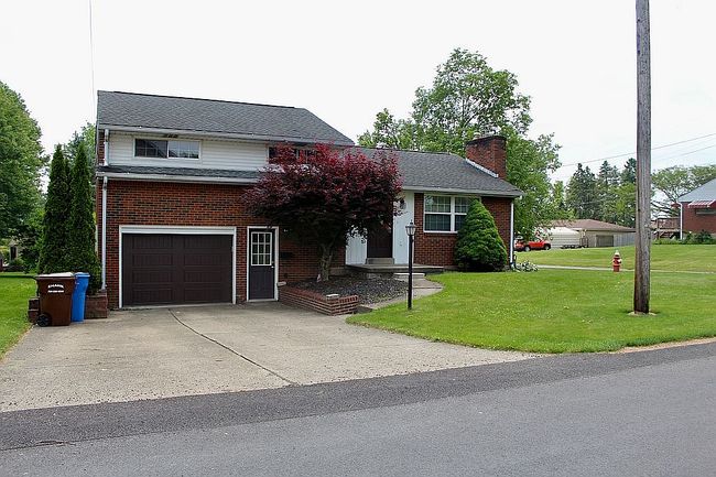 Image of 2724 Russell Dr