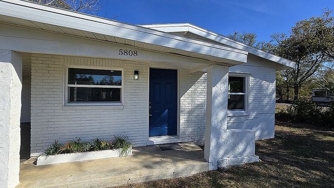 Image of 5808 S 82nd St