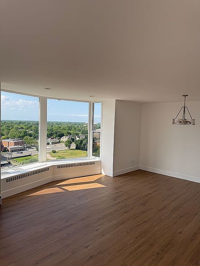 Photo of 8200 E Jefferson Ave, Detroit, MI