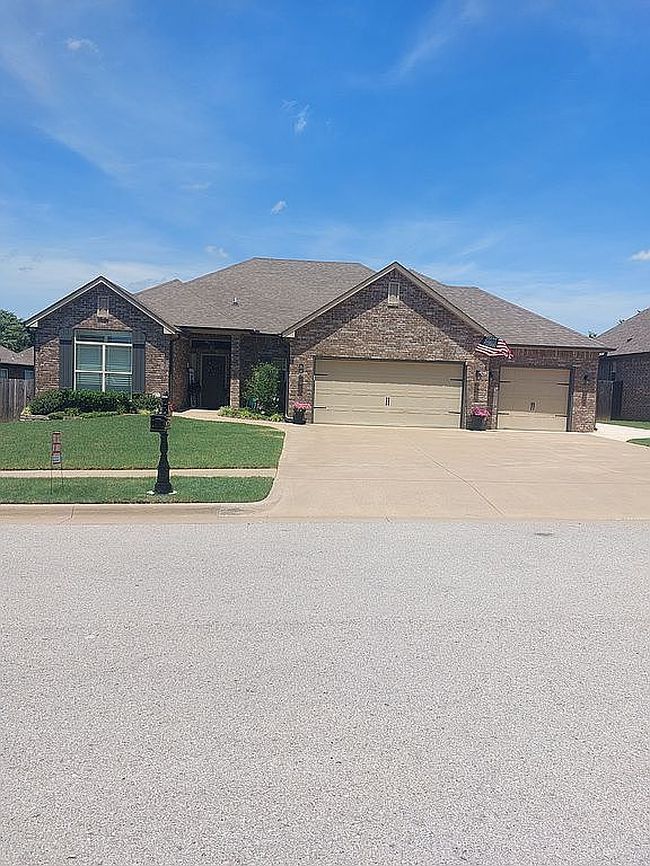 Photo of 1219 E 133rd Pl, Glenpool, OK