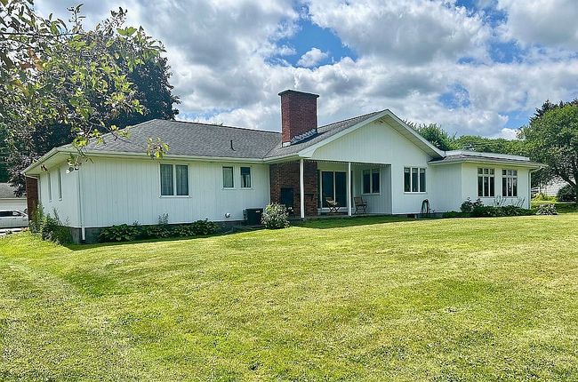Photo of 1221 Bell Dr, Cortland, NY