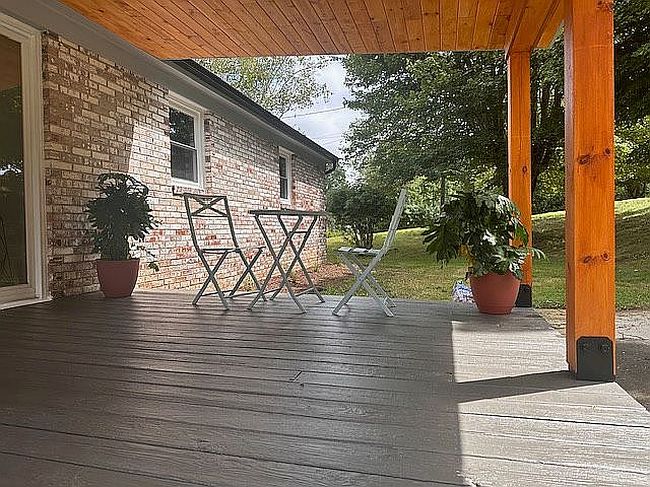 Photo of 410 Cook St, Jefferson, NC
